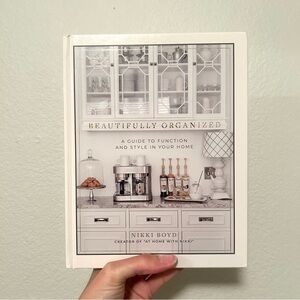 Posh Show Listing: Beautifully Organized